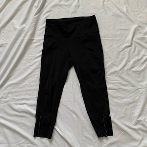 Lululemon Fast and Free Hi-Rise Reflective Crop Tights 19”, Size 6